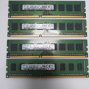 DDR3 4GB PC3-12800U 메모리 4개 일괄