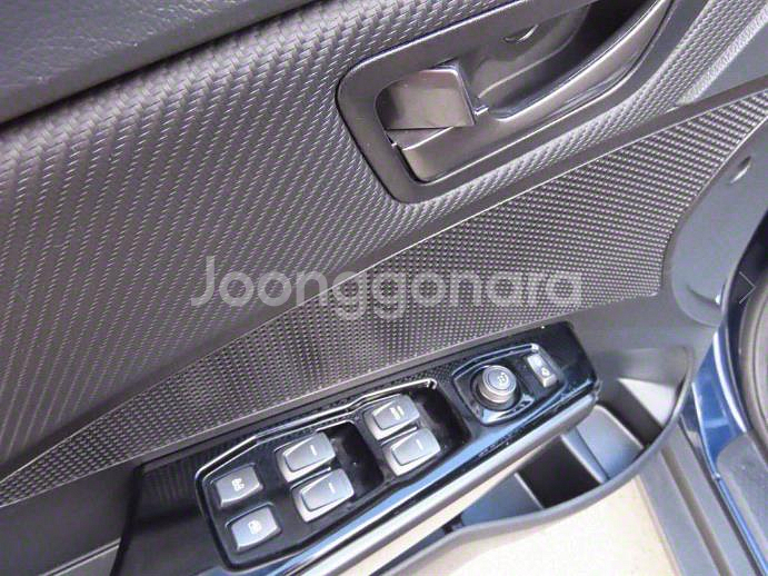 @19년식 베리 뉴 티볼리 1.5 가솔린 2WD V1--9