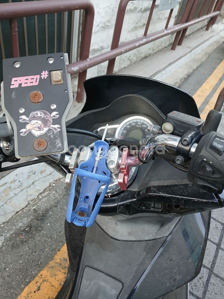Honda pcx125--1