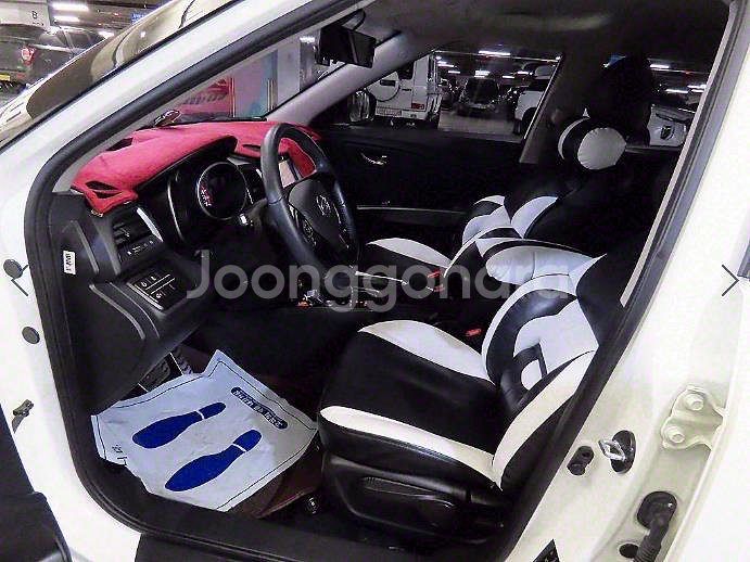 @17년식 티볼리 가솔린 2WD VX 전국최저가격--5