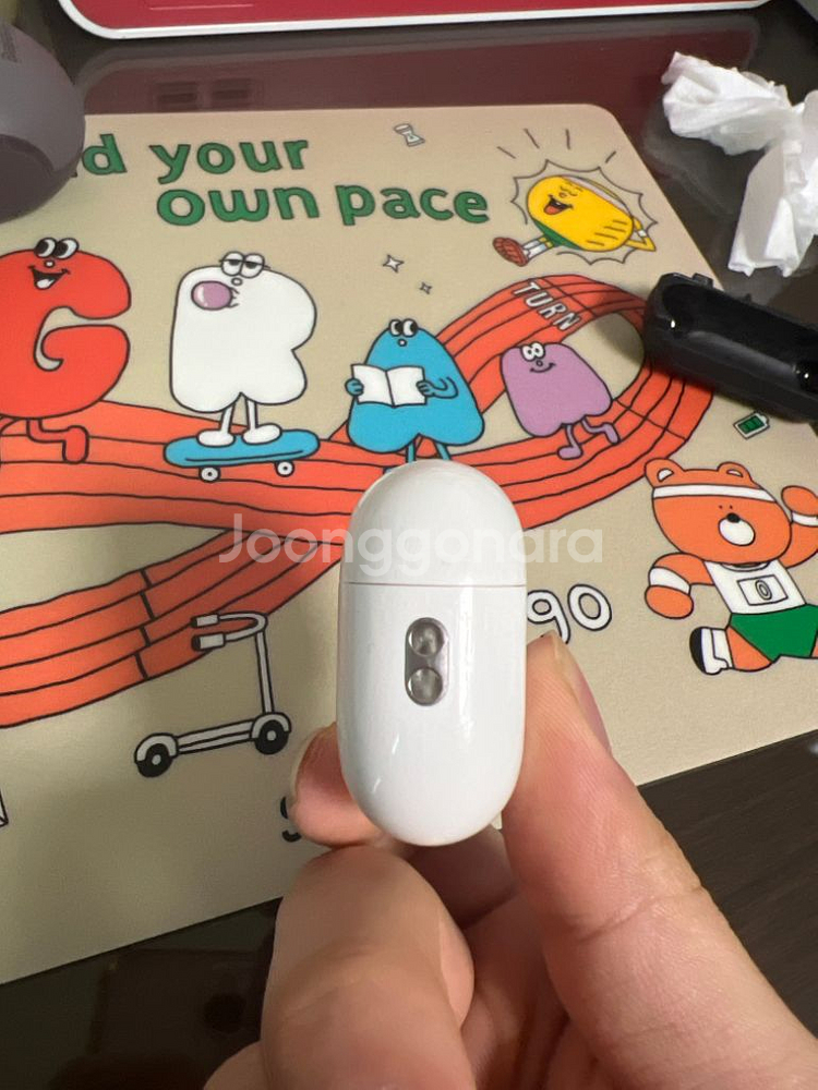 에어팟2 프로 본체 및 왼쪽--1