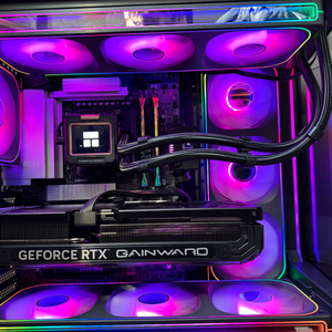 라이젠 9800x3D / RTX4070Ti 게이밍컴퓨터