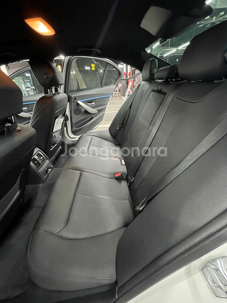2016년 후기형 BMW 320i MSP 판매합니다.--9
