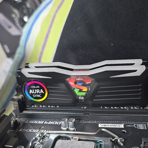 GeIL DDR4-3200 8GB RGB 2개