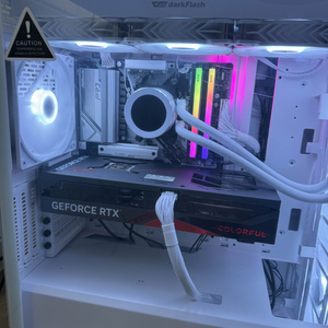 9800X3D 4070ti super 화이트 컴퓨터본체