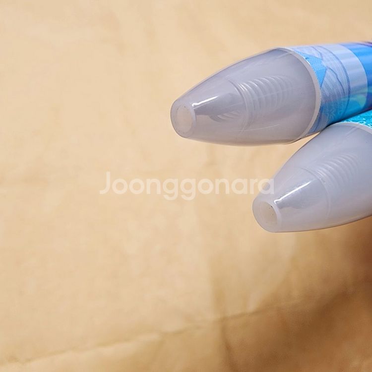 인사이드아웃 슬픔이 까칠이 볼펜 2개.--2