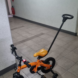 유아자전거 조코바이크 12인치 밀대있음