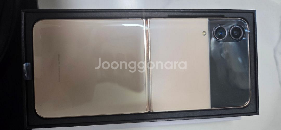 갤럭시 z플립4 로즈골드 256 자급제 올갈이폰 팝니다--1