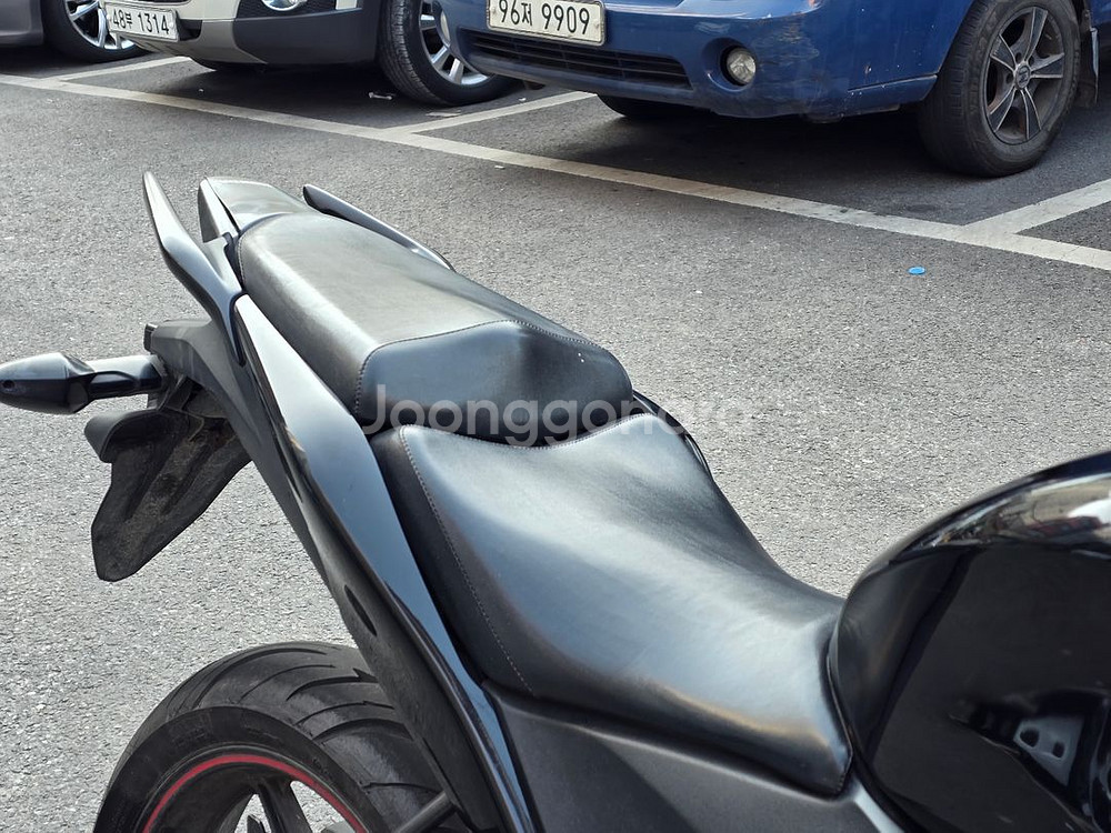 14년식 cbr125 깔끔한상태 판매합니다--4