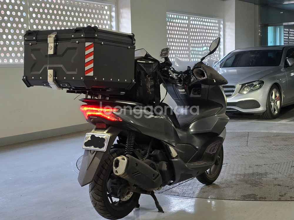 21년식 PCX125 ABS 판매합니다.--2
