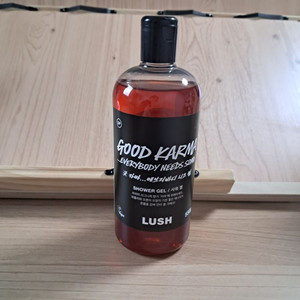 러쉬 굿카마 샤워젤 550g