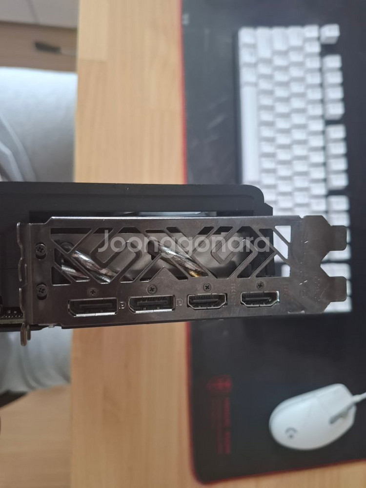 사파이어 니트로 베가64 vega64 그래픽카드--3