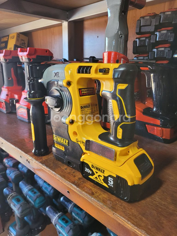 디월트충전함마드릴DCH273AVR.로타리 앙카드릴.A4--4