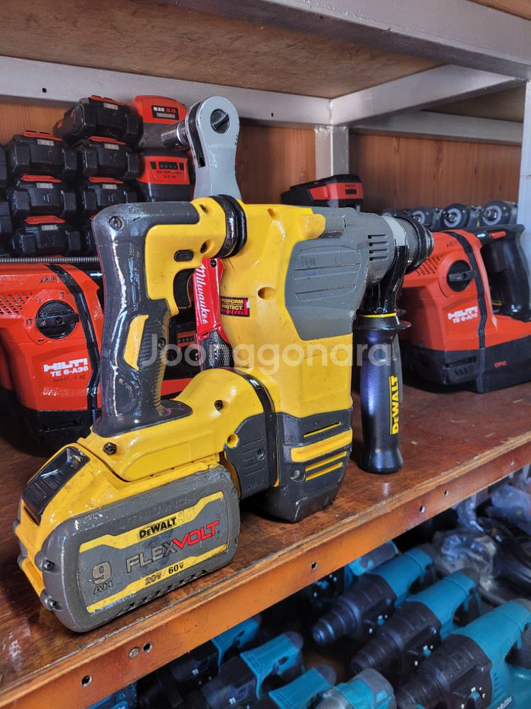 디월트충전함마드릴 DCH333 .앙카드릴 A-1번--5