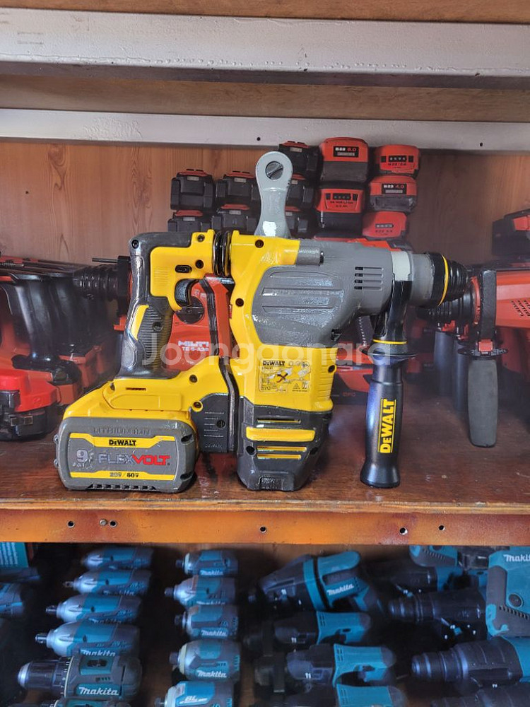 디월트충전함마드릴 DCH333AVR .앙카드릴 A-31--3