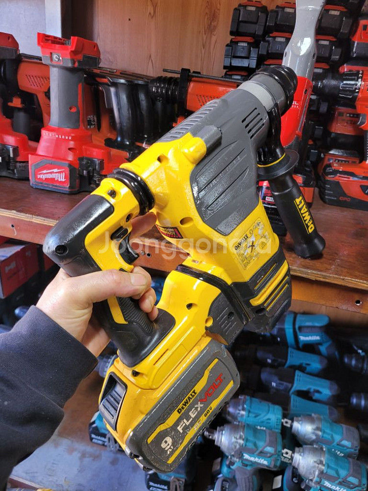 디월트충전함마드릴 DCH333AVR .앙카드릴 A-31--7