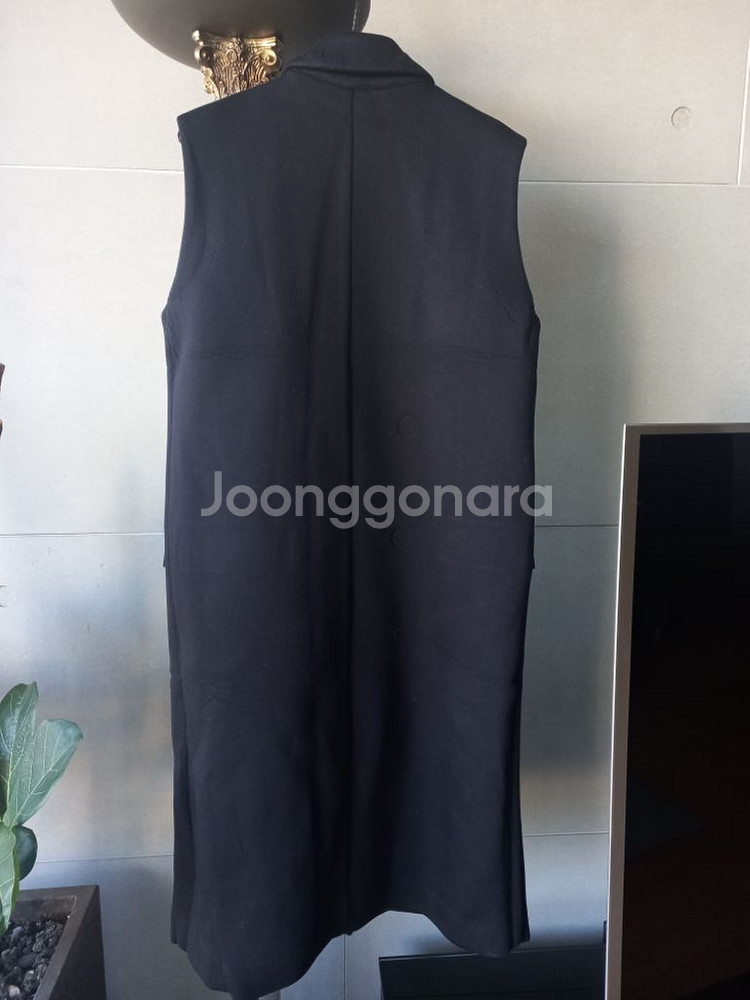 NEW STUDIOS 롱베스트 블랙 새제품--6