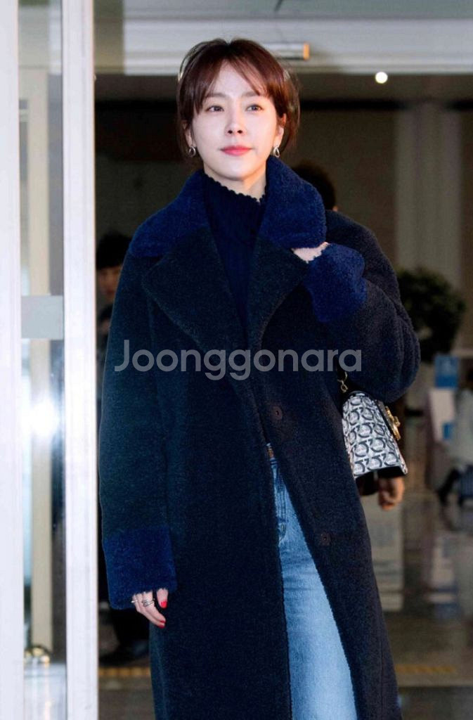 뽀글이 부클 카라배색 네이비 롱 코트 양털st--1