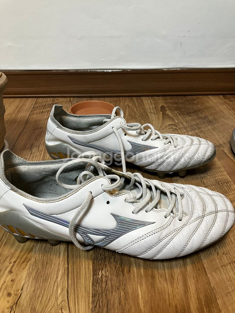 미즈노 모렐리아 네오 축구화270--1