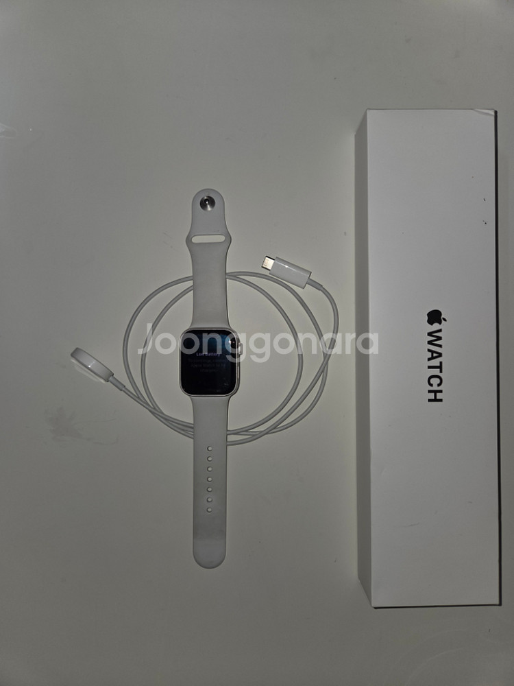 애플워치 SE2 44mm GPS실버(케이블,박스 포함--2