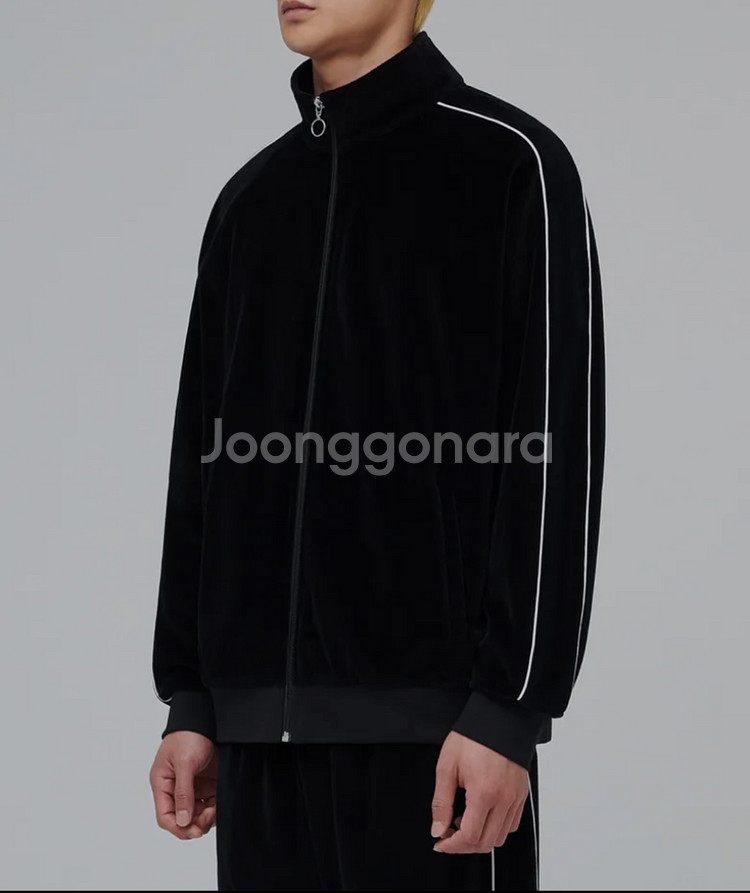 (새상품) 무신사 스탠다드 벨루어 트랙탑 (M)--1
