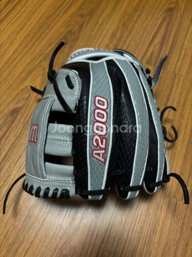 !새상품급!윌슨 내야 글러브 a2000 11.5인치--2