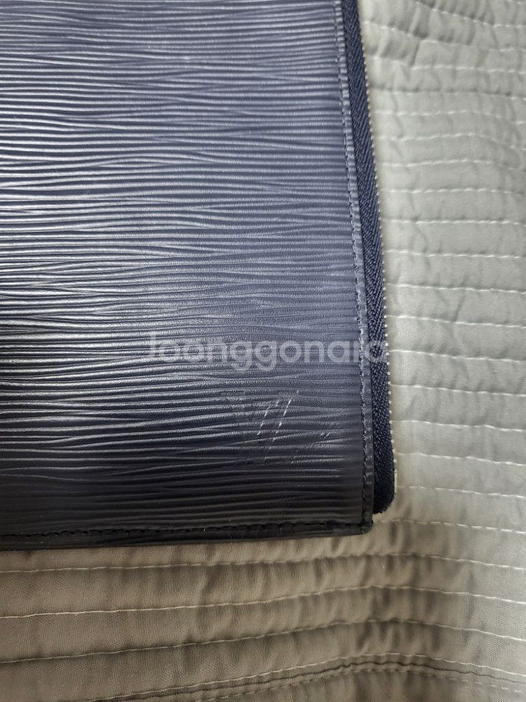 루이비통 예삐 포쉐트주르 남성클러치 판매--1