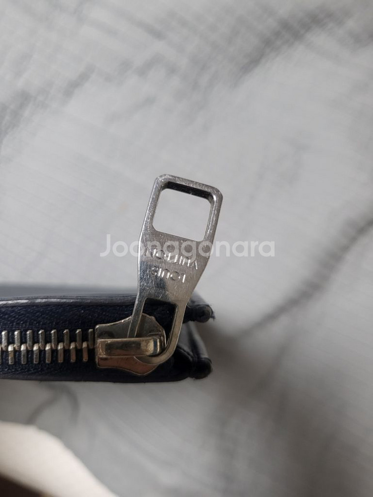 루이비통 예삐 포쉐트주르 남성클러치 판매--6