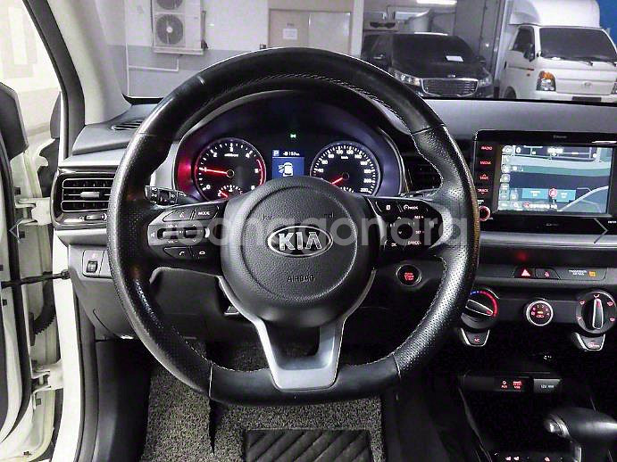 @18년식 스토닉 U2 1.6 디젤 트렌디 전국최저가--6