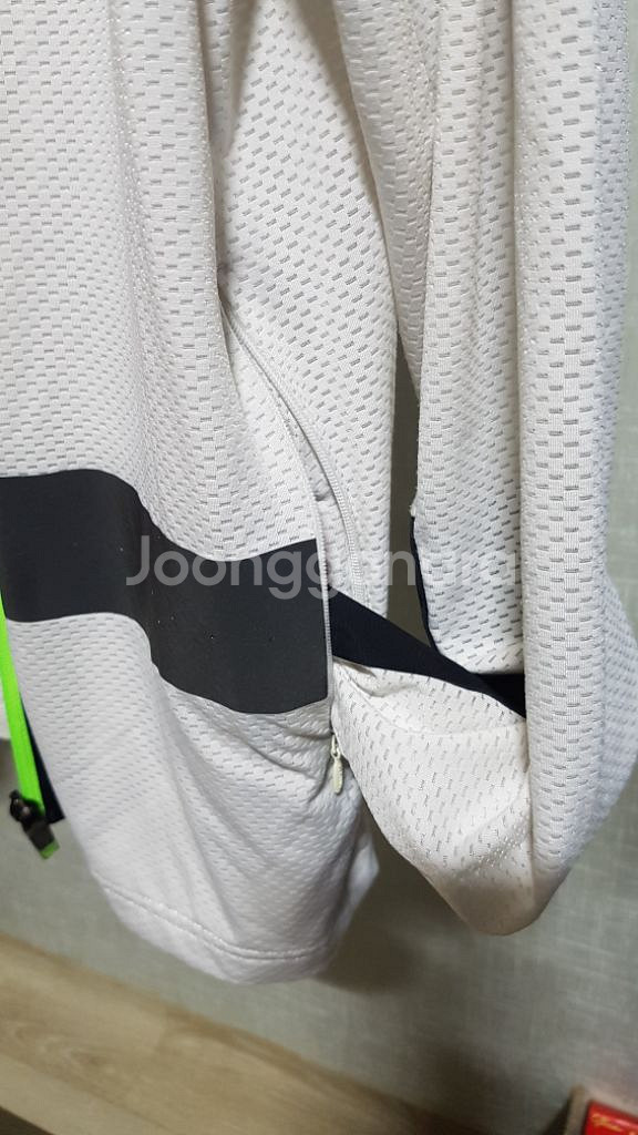 정품 95~100 A급 정품 데상트 트레이닝 러닝 자켓--6
