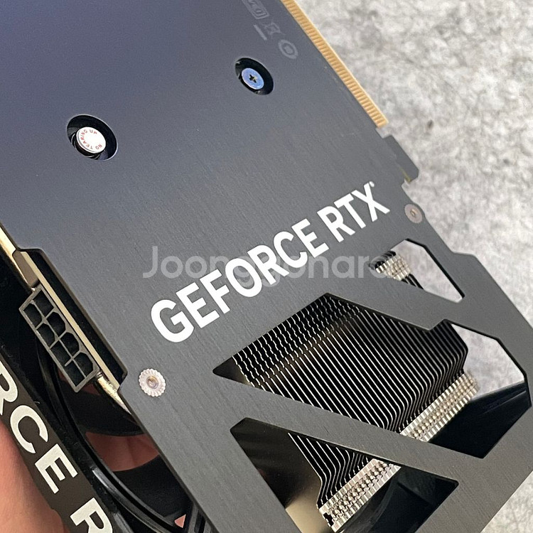 rtx4060 팝니다 1년미만사용--2