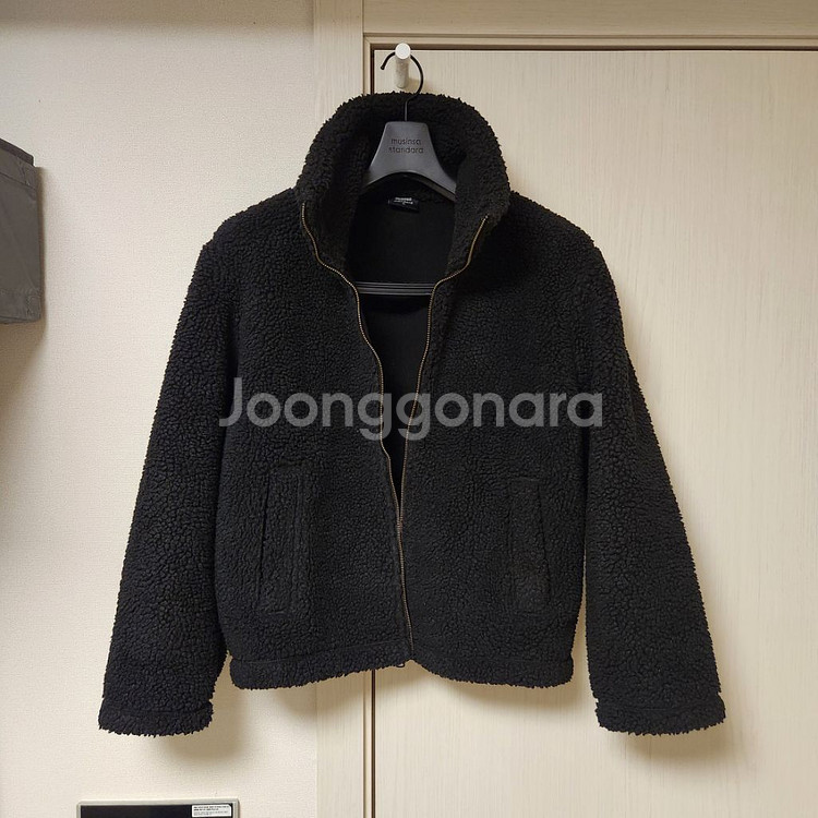 무신사 스탠다드 우먼즈 하이넥 쉐르파 플리스 재킷 블랙--1