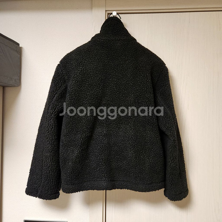 무신사 스탠다드 우먼즈 하이넥 쉐르파 플리스 재킷 블랙--2