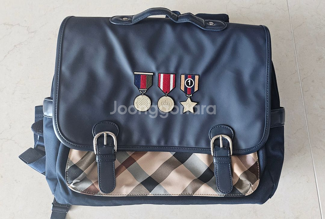 닥스책가방 한번사용.특A급--1