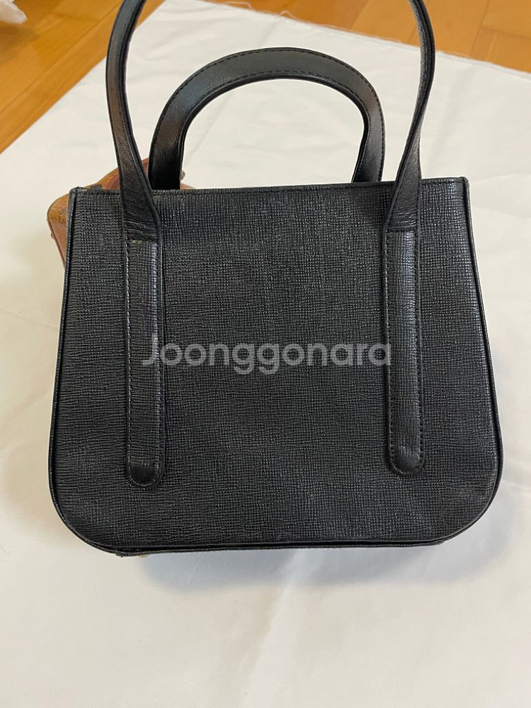 MCM 핸드백 가방 2개 세트 일괄--1