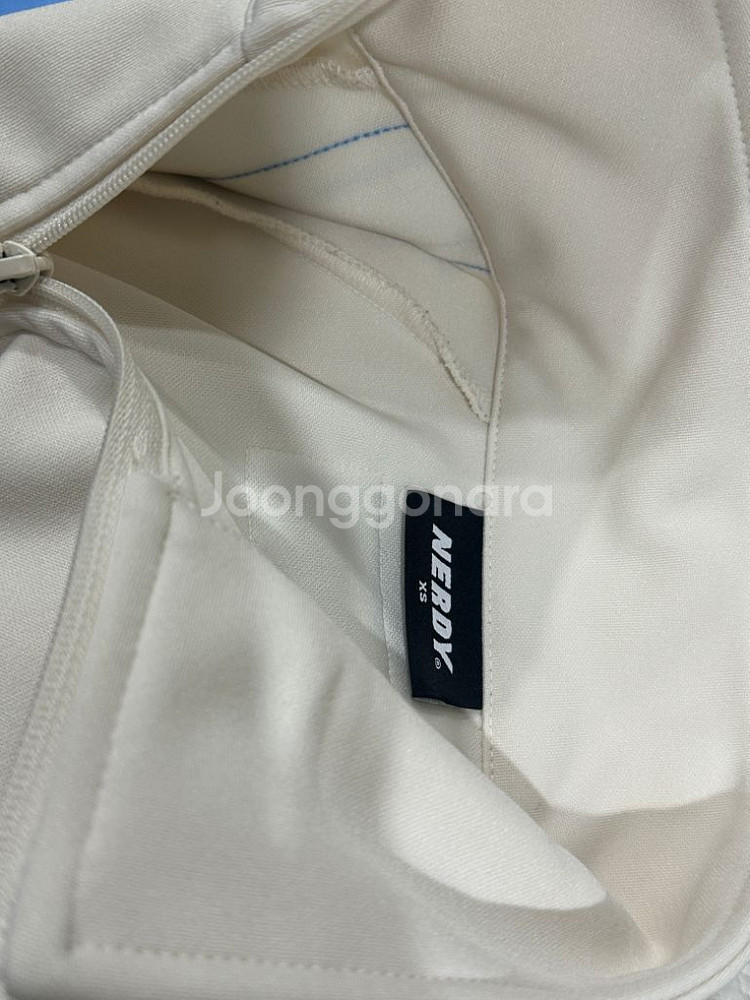 급처) 널디 팔레트 트랙탑 크림 xs 져지 보이즈플래닛--3