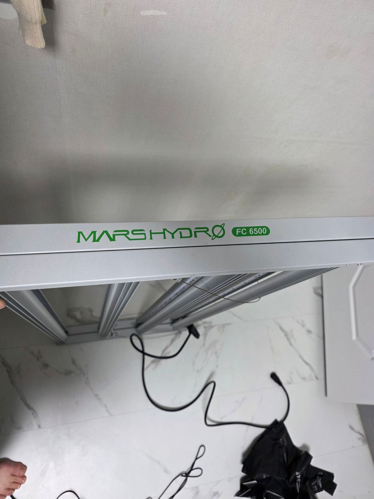 mars hydro fc6500 식물생장등 판매합니다 이미지