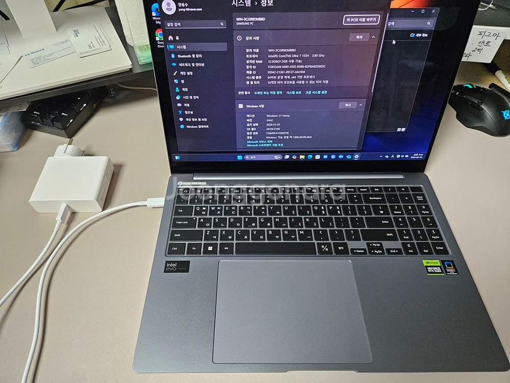 갤럭시 북4 울트라 코어. NT9060XGL-XZ72G--4