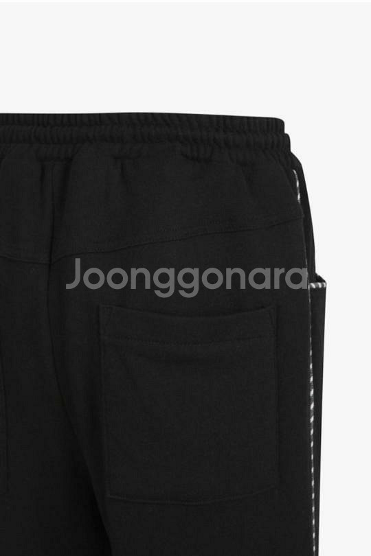 (새상품)새해 첨부터 착한가격 럭키슈에뜨 트레이닝바지--8