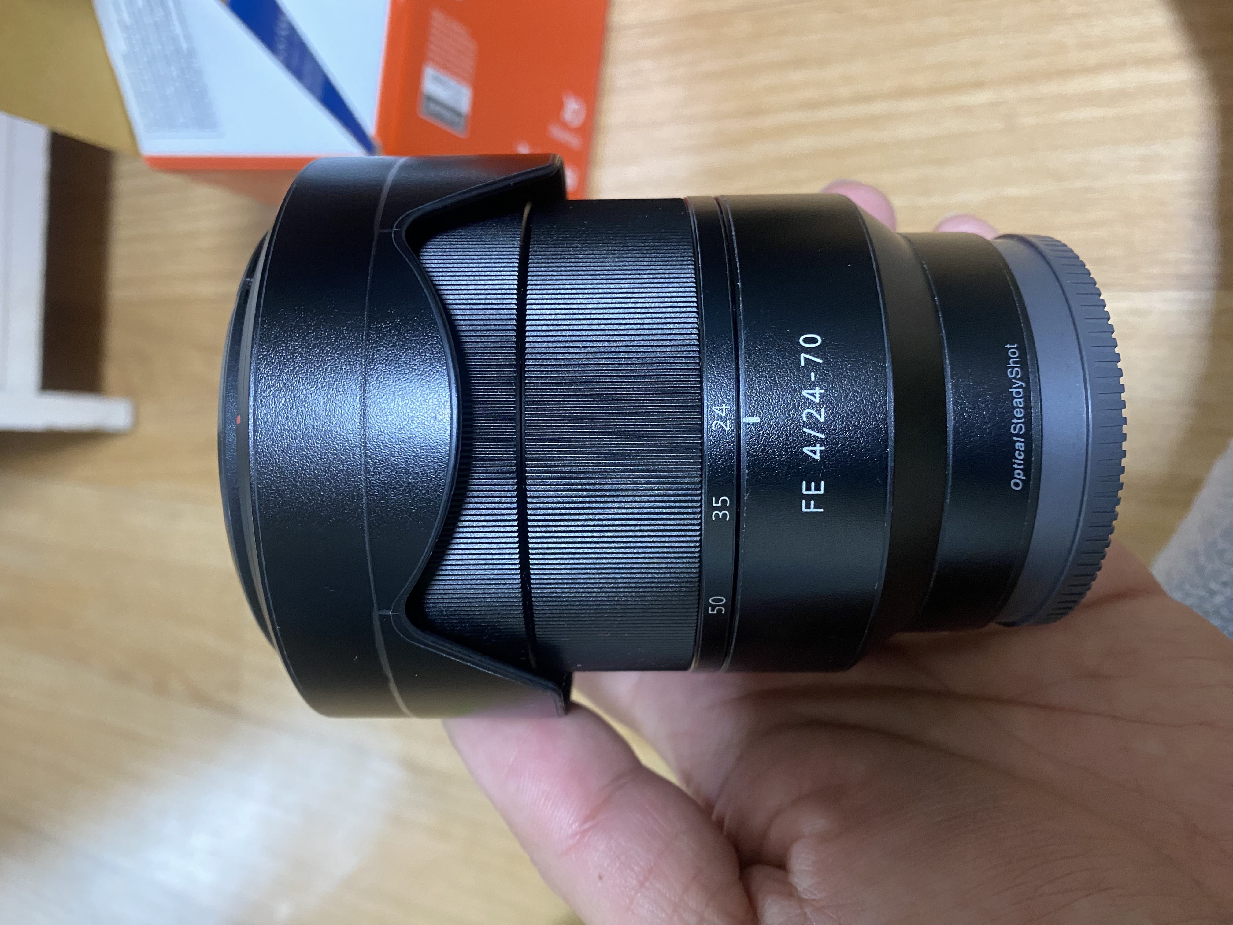 SEL2470Z FE 24-70mm F4 렌즈 팝니다.