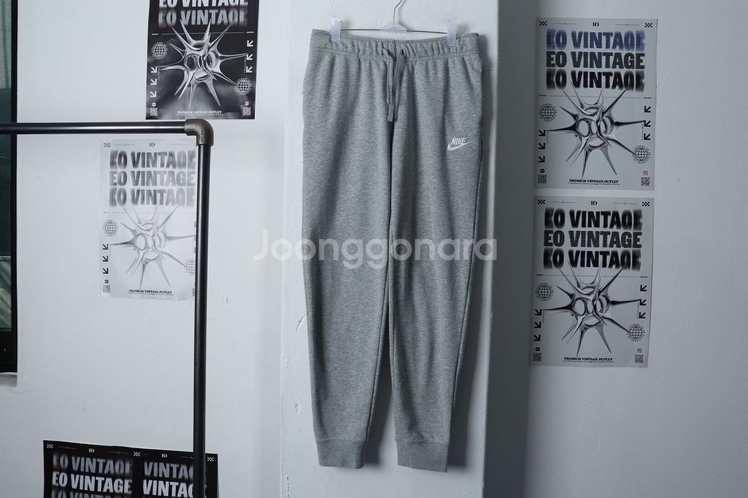 (M) 나이키 트레이닝복 바지 그레이 조거 한정판--1