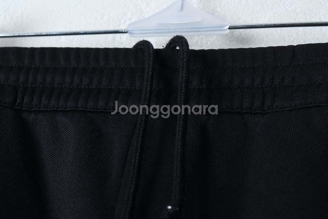 (M) 아디다스 트레이닝복 바지 블랙 유로파 슬림핏--5