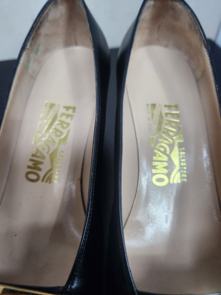 (정품) 페라가모 여성 펌프스 7 1/2(245)--3