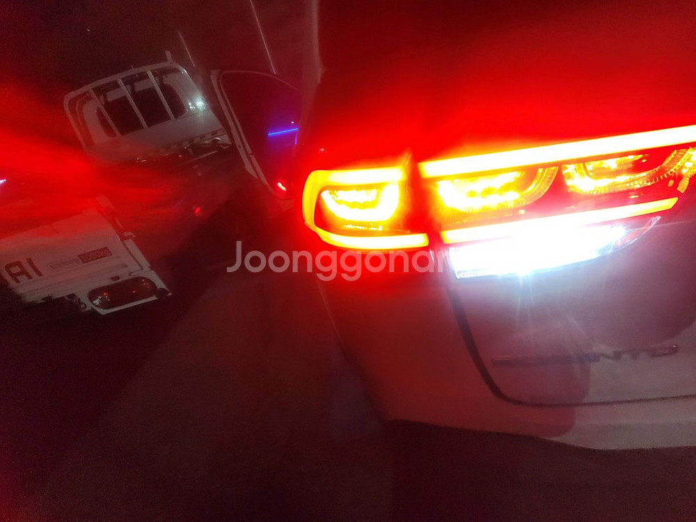 16시 올뉴쏘렌토 테일램프 후미등 팝니다--1