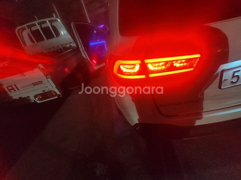 16시 올뉴쏘렌토 테일램프 후미등 팝니다--5