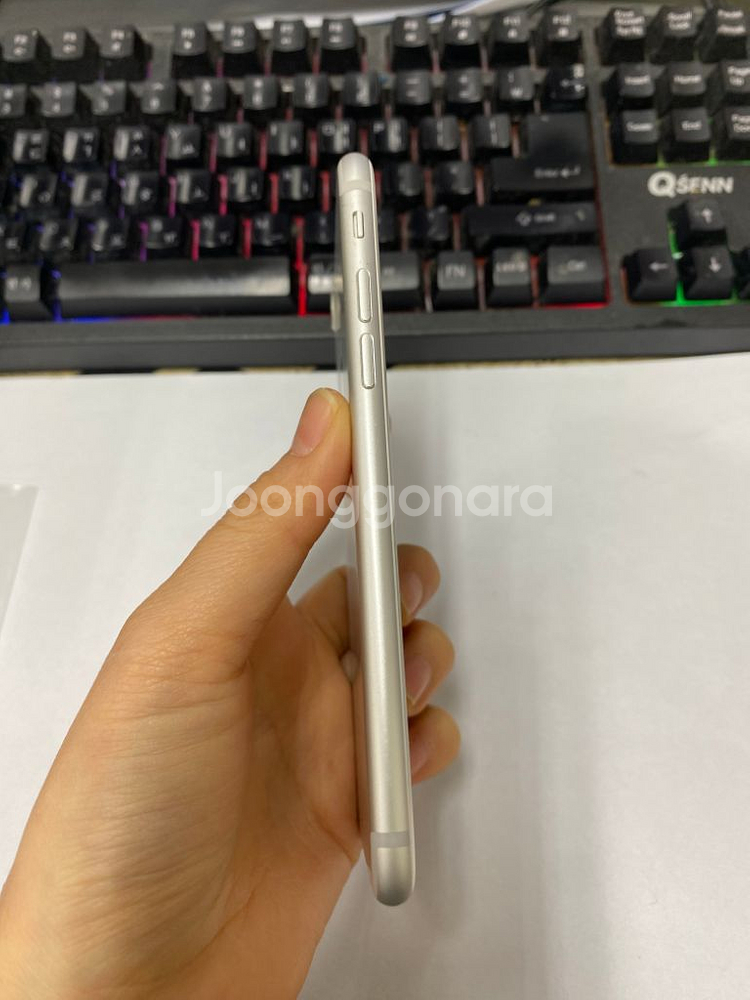 아이폰7 실버 A급 32GB 무잔상 배터리100%--4