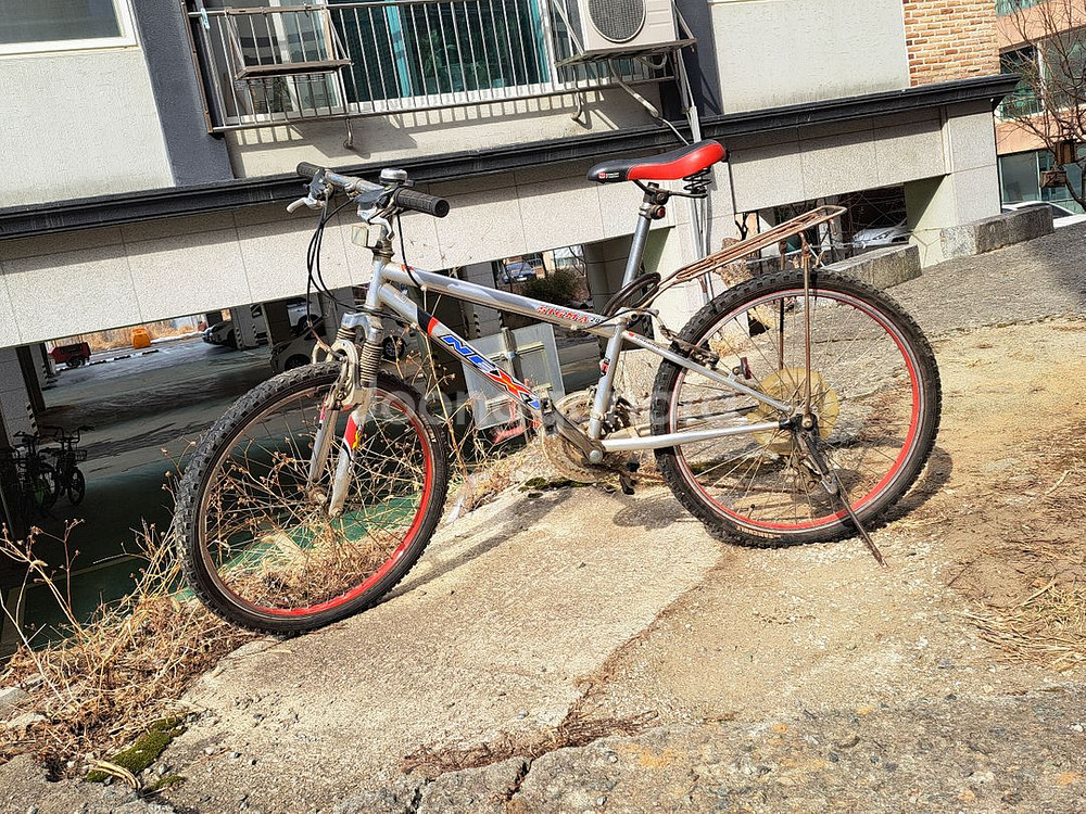 어린이 자전거 팝니다 가격 제시 가능합니다--2