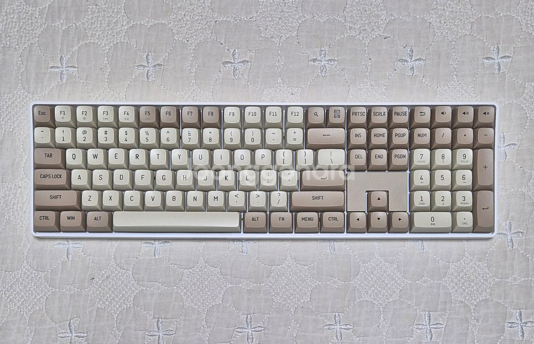 aigo a108 기계식 무선 키보드 황축 다크플래시--2