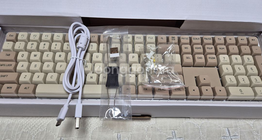 aigo a108 기계식 무선 키보드 황축 다크플래시--7