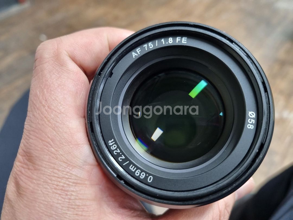 삼양 AF 75mm F1.8 팝니다. 소니 FE 마운트--1